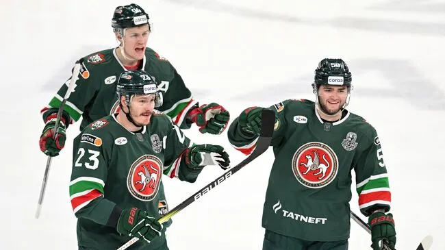 Казанский «Ак Барс» разгромил «Адмирал» в матче КХЛ во Владивостоке