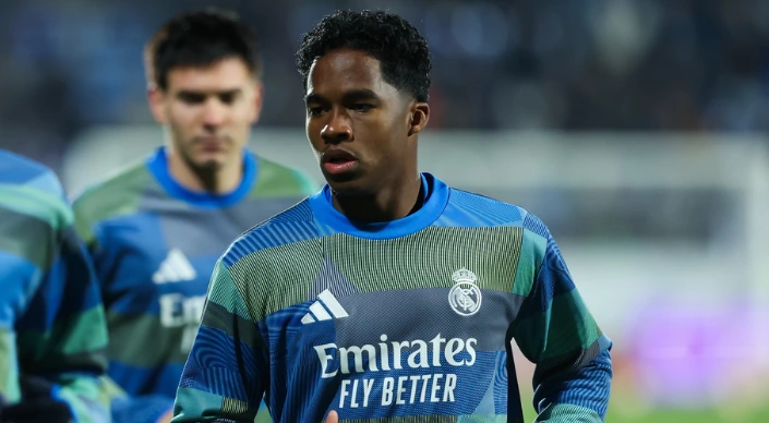 Французский «Лион» арендует у «Реала» нападающего