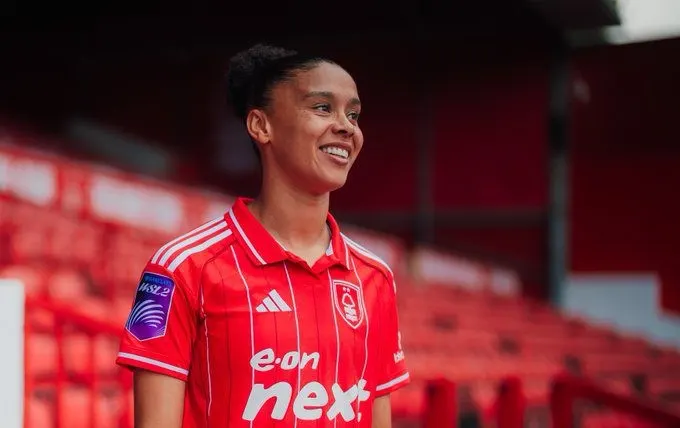 «Ноттингем Форест» подписал контракт с Шантель Бойе-Хлорках