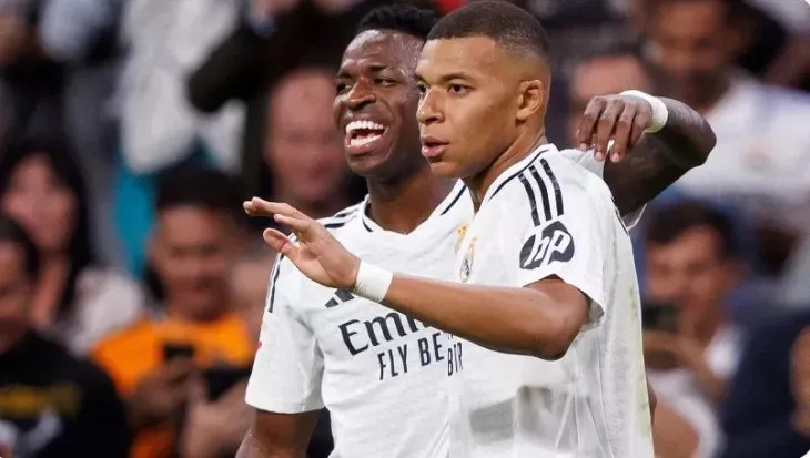 Мбаппе заступился за Винисиуса после критики со стороны болельщиков