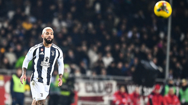 Фабрицио Романо: Дуглас Луис не явился на тренировку «Ювентуса» 