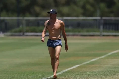 Луис Энрике продолжает поддерживать себя в отличной форме