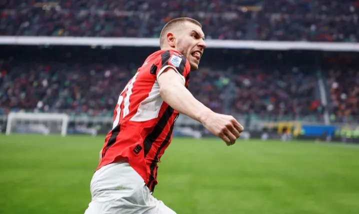 Смена тактики Аллегри раскрыла потенциал Страхини Павловича