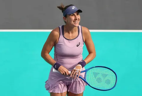 Бенчин недовольна вниманием прессы к своему материнству