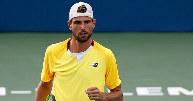 Максим Кресси приостановил карьеру из-за травмы