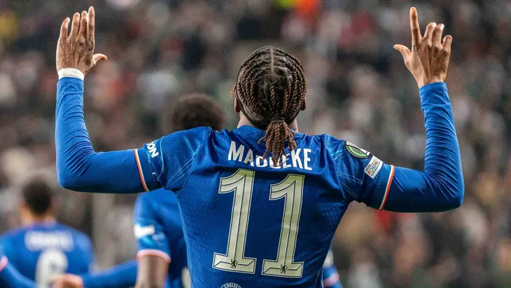 Нони Мадуэке стал игроком «Арсенала»