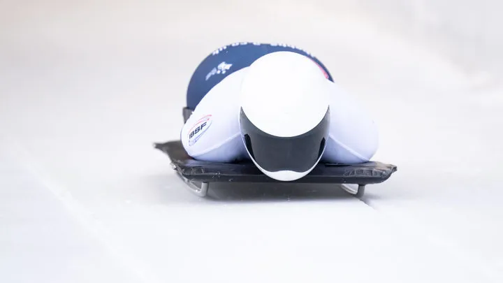 Британским бобслеистам запретили носить свои шлемы на Олимпиаде-2026