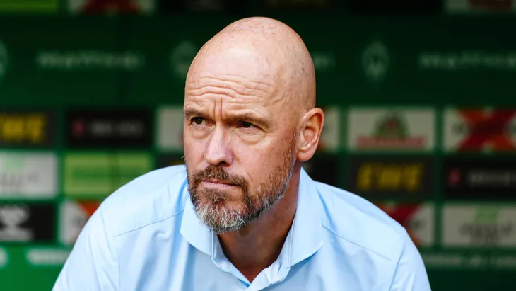 Тен Хаг был отстранён от трансферных решений в «Байере»