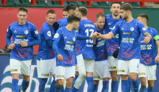 Матч «Родины» и «Факела» завершился массовой дракой