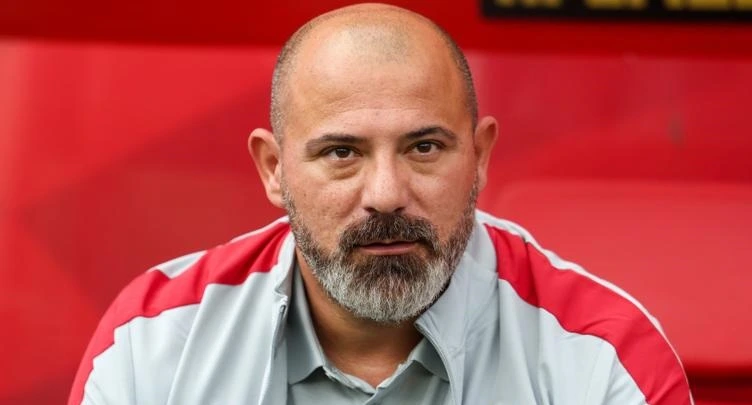 Станкович не стал комментировать вызов Умярова в сборную