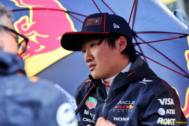 «Это нечестно»: Цунода отказался от сравнений с Ферстаппеном 