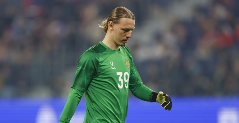 Непомнящий считает, что Сафонов не вышел бы в старте в официальном матче