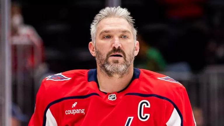 Овечкин забил 908-й гол в НХЛ