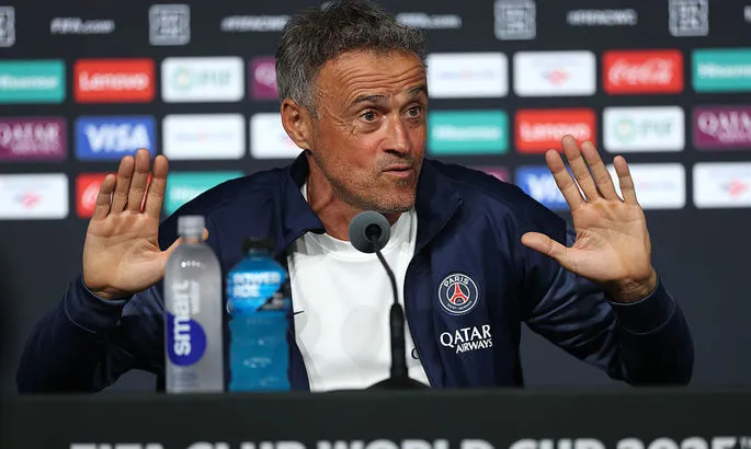 Тренер ПСЖ Луис Энрике не захотел комментировать интерес парижан к «Барсы»