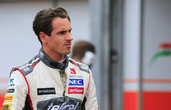 От гонок к суду: экс-пилот «Формулы‑1» задержан по подозрению в мошенничестве