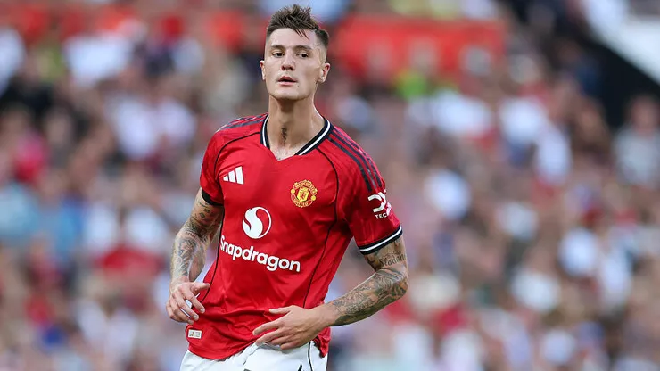 Грэй не понимает, почему Аморим не взял Шешко в основной состав