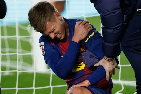 Дани Ольмо выбыл до конца года из состава «Барселоны» из-за травмы 