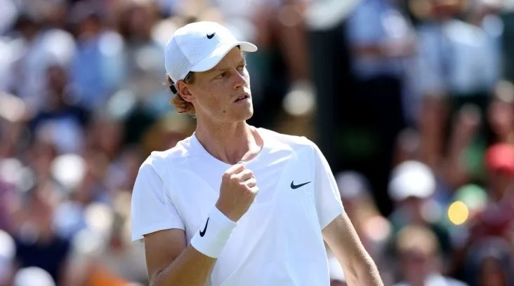 Янник Синнер проходит в второй круг Уимблдона-2025