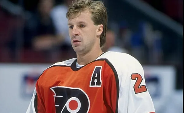 Легенда НХЛ Петр Свобода продает перстень за победу в Кубке Стэнли