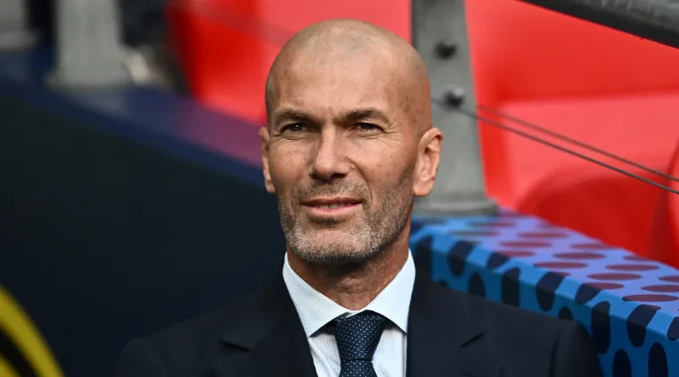 Зинедин Зидан готовится стать новым тренером национальной команды Франции