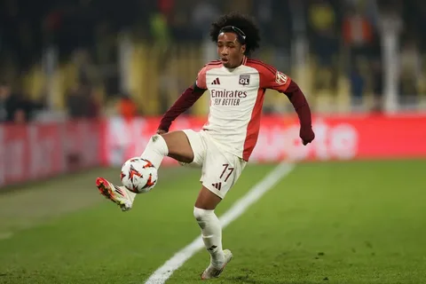 «Челси» продолжает следить за футболистом «Лиона»