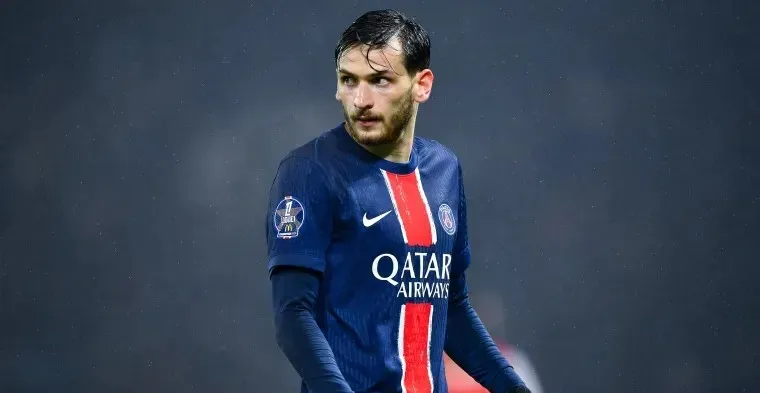 ПСЖ сыграет с «Барселоной» без Кварацхелии