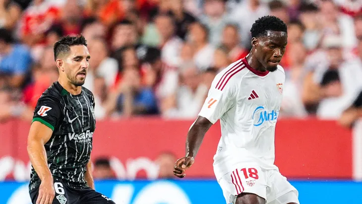 «Севилья» и «Эльче» сыграли вничью 2:2 в Ла Лиге