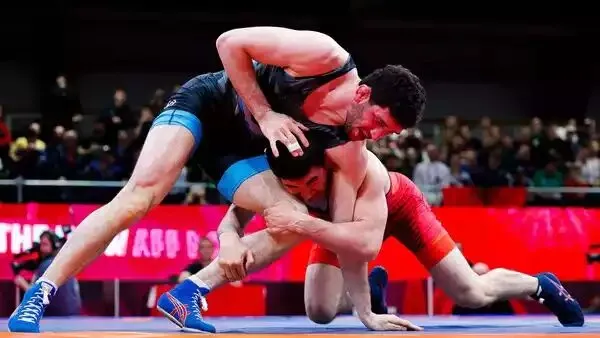 Триумфальное возвращение: Заур Угуев завоевал золото чемпионата мира