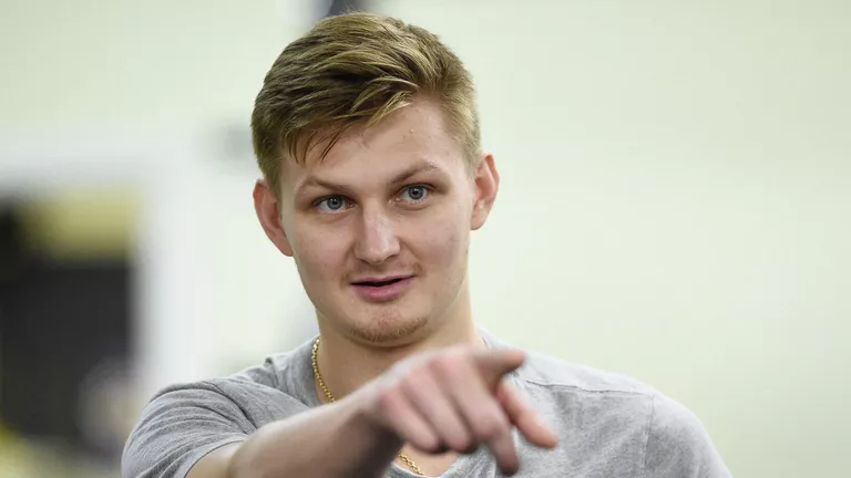 Защитник ЦСКА Провольнев досрочно завершил сезон КХЛ из-за травмы