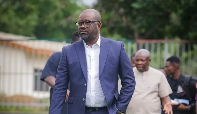 Президент Футбольной ассоциации Ганы Курт Окраку посетит клубы страны