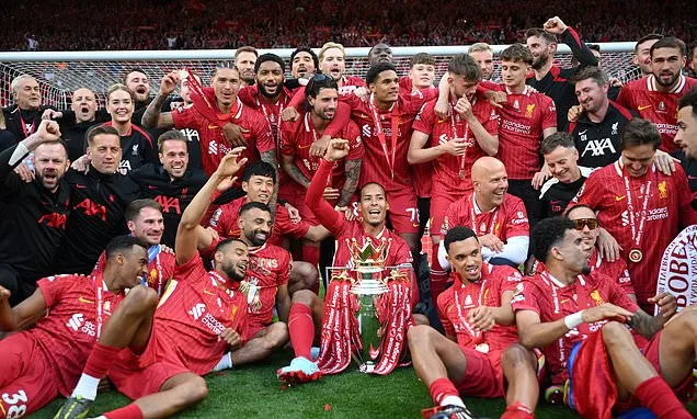 «Ливерпуль» теряет Гравенберха — красная карточка ставит под угрозу старт сезона