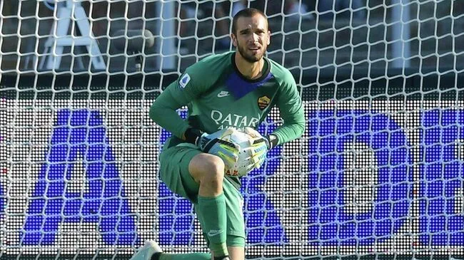 Вратарь Пау Лопес возвращается в «Бетис»