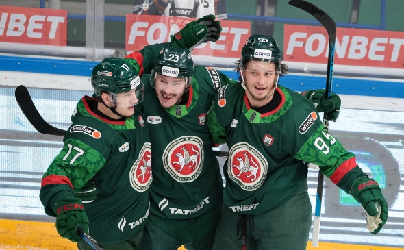 «Ак Барс» в первом периоде забил три безответные шайбы в ворота «Адмирала»