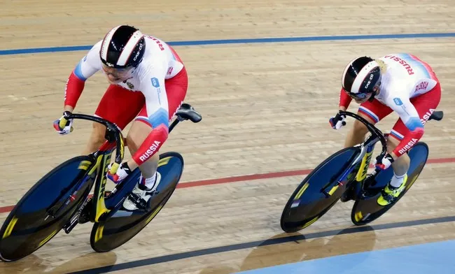 Россия обсудит с UCI допуск велокоманд к международным стартам в 2026 году