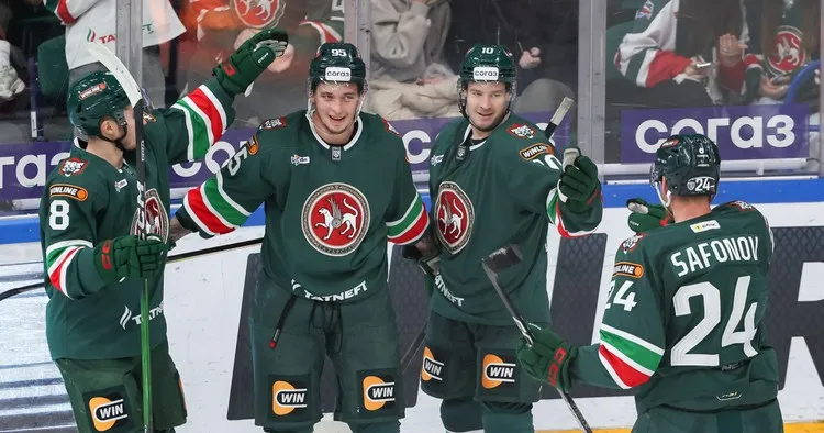 «Ак Барс» обыграл «Адмирал» и одержал девятую победу подряд в КХЛ