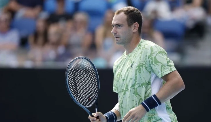 Роман Сафиуллин вышел во второй круг «Мастерса»