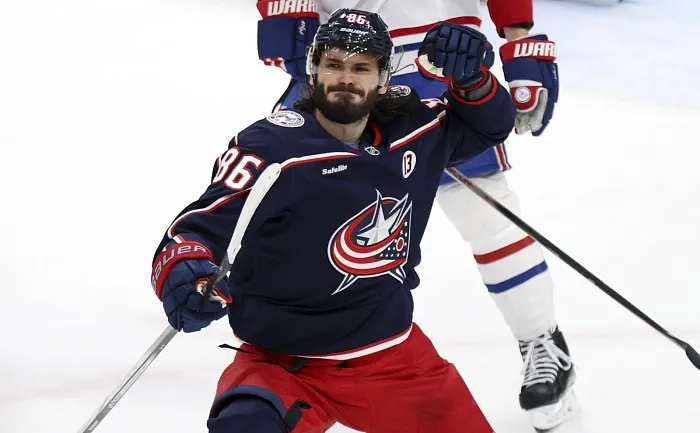 Шайба Кирилла Марченко не помогла «Коламбусу» в игре НХЛ с «Калгари»