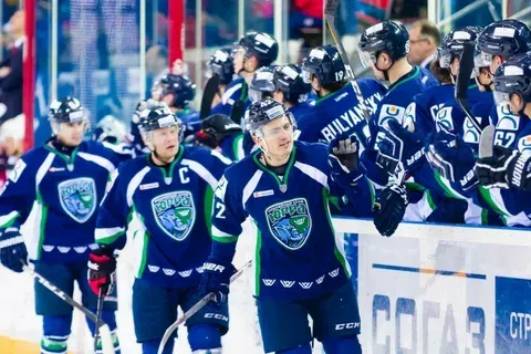 Форвард Егор Маклозян подписал контракт с «Югрой» на один сезон