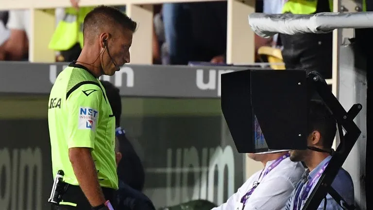 Эксперт нашел грубую ошибку в решении отменить пенальти в пользу «Милана»