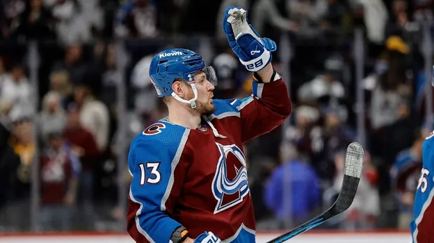 Дубль Валерия Ничушкина не спас «Колорадо» в матче с «Каролиной»