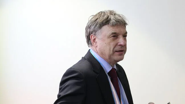 Юрий Новиков: «Ларионов возвращает российский хоккей к советскому стилю»