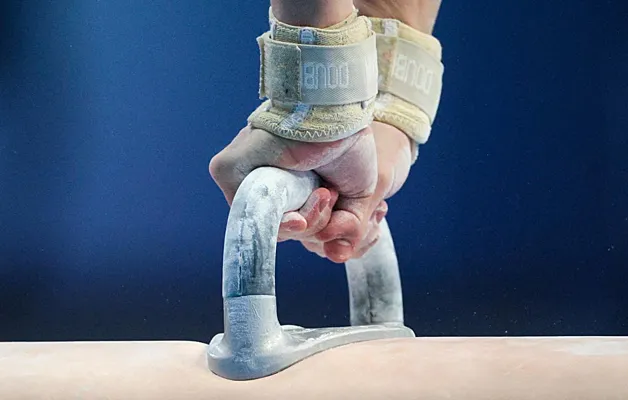 Умер известный российский тренер по гимнастике Вячеслав Савельев