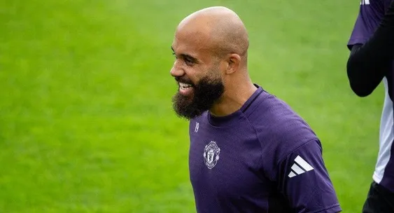 Рубен Аморим высоко оценил дебют Бриана Мбемо в «Манчестер Юнайтед»