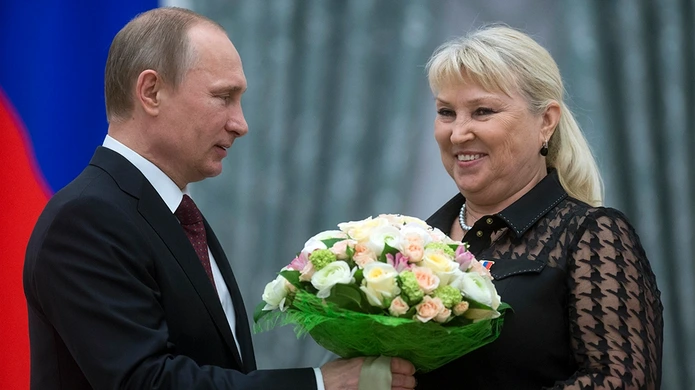 Владимир Путин вручил Покровской орден «За заслуги перед Отечеством»