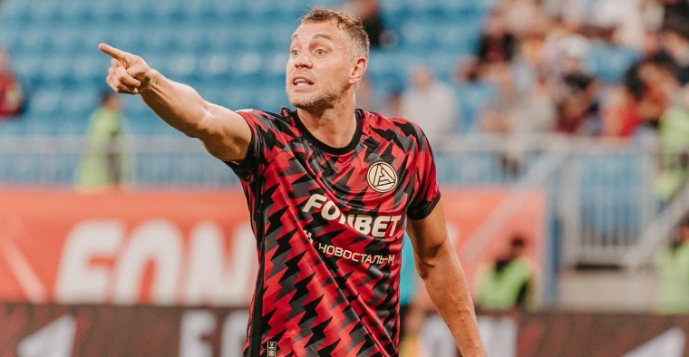 Тедеев объяснил, почему назначил Дзюбу капитаном «Акрона»