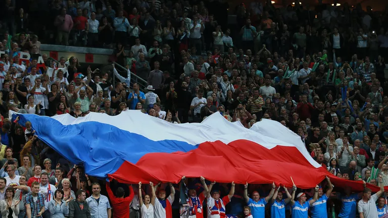 В Чехии бойца ММА дисквалифицировали за укус уха противника