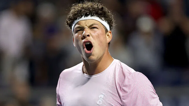 Шелтон разгромил Фрица и впервые сыграет в финале «Мастерса» в Канаде