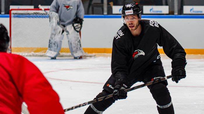 Защитник «Авангарда» Джозеф Чеккони дисквалифицирован на один матч