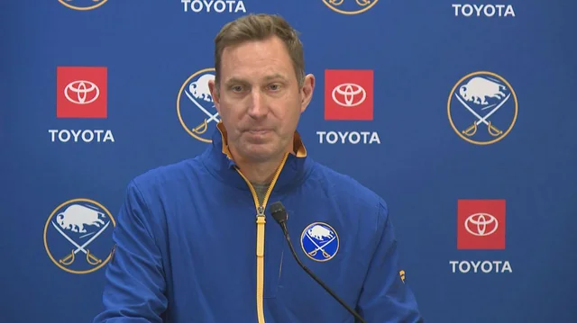 Адам Мэйр отправлен в отпуск после ареста за вождение в нетрезвом виде