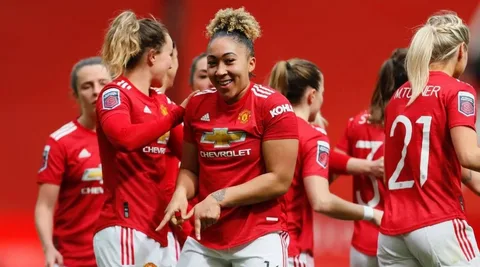 «Манчестер Юнайтед» разгромил «Лондон Сити Лайонесс» со счётом 5:1